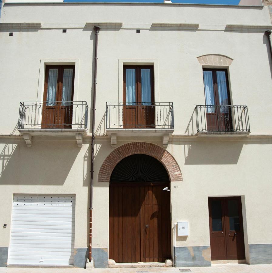 Cortile Bassi 185 Apartment Trapani Exterior photo