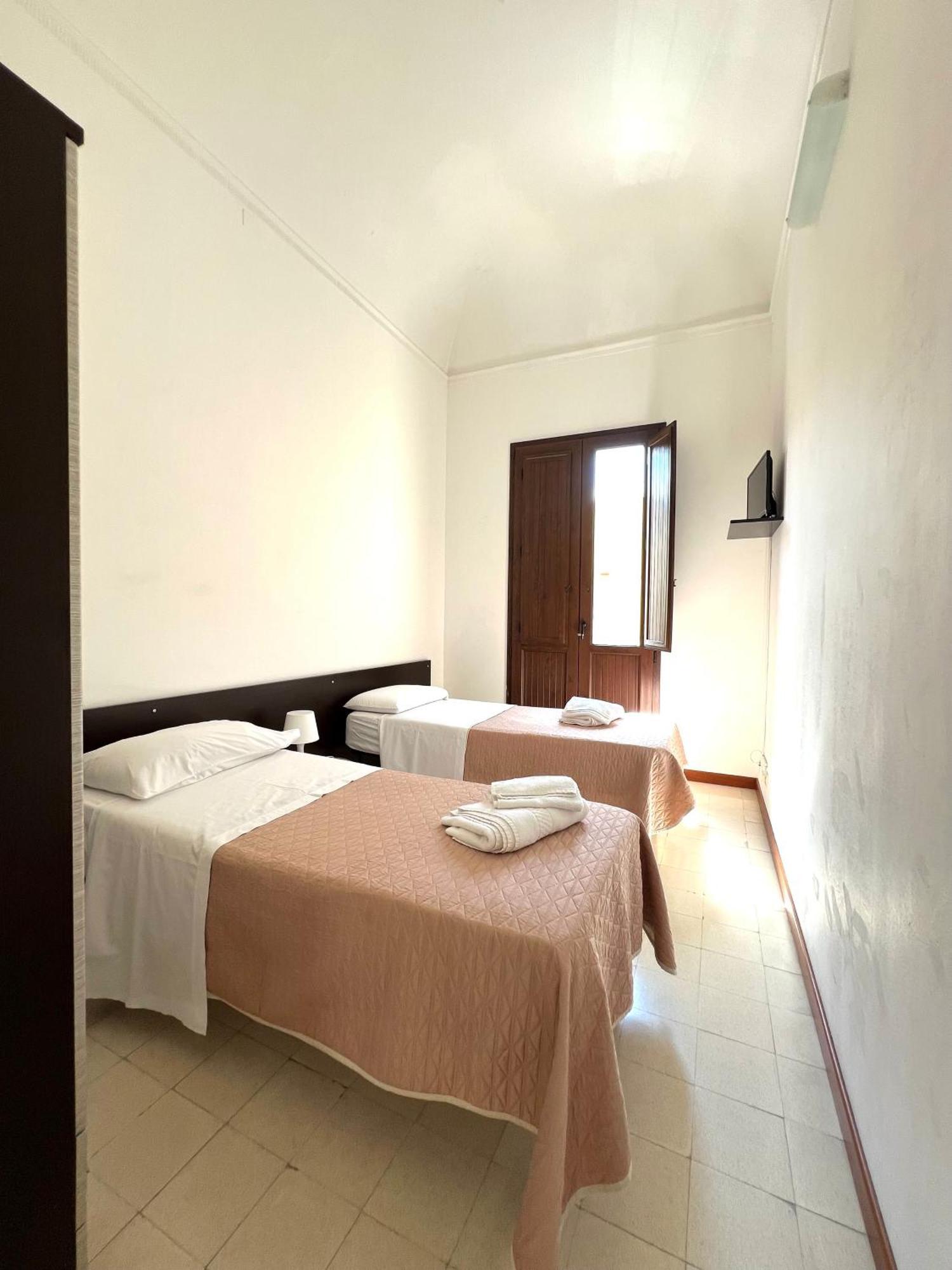 Cortile Bassi 185 Apartment Trapani Exterior photo